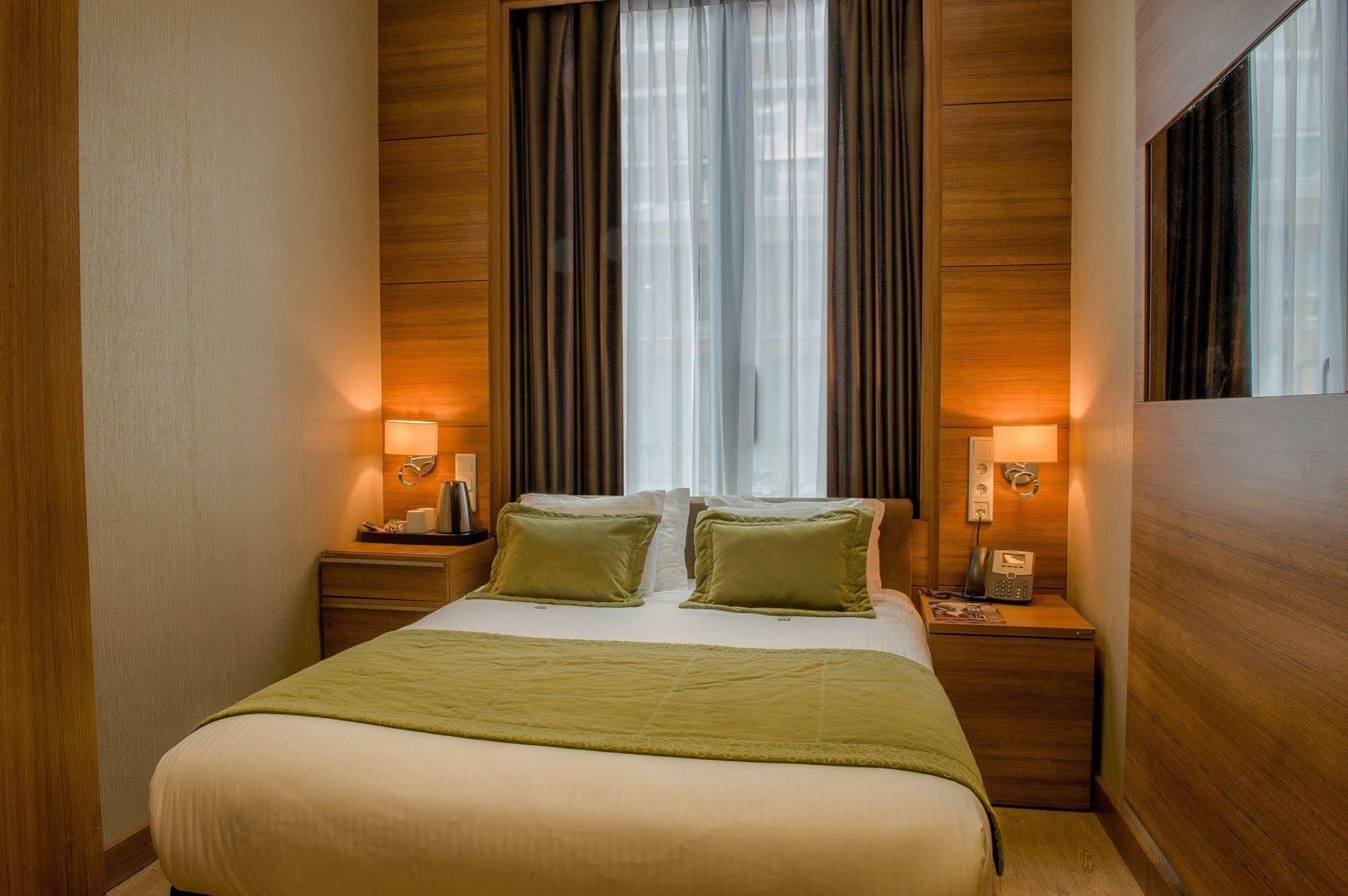 Grand Downtown 4* Ámsterdam